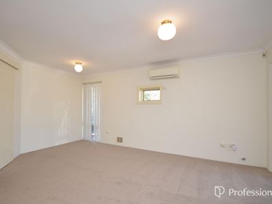 5/9 Lloyd Street, Cannington WA 6107