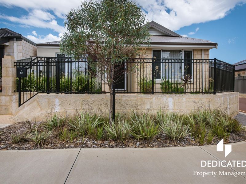 13 Finchley Way, Wellard WA 6170