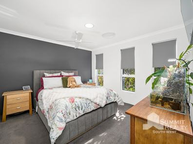 4 Karnet Link, Dalyellup WA 6230