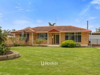 16 Hutchinson Road, Burekup WA 6227
