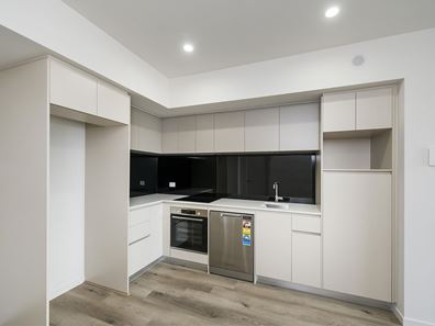 810/31 Rowe Avenue, Rivervale WA 6103
