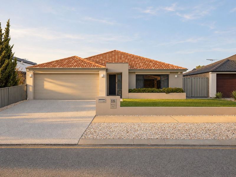 18 Barclay Way, Piara Waters WA 6112