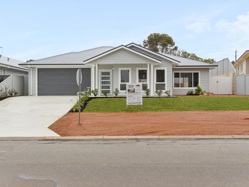 39 Robinson Street, Gingin WA 6503