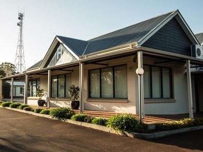 36 Warren Road, Nannup WA 6275