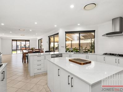 9 Messina Grove, Ellenbrook WA 6069