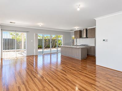 41 Lomond Way, Seville Grove WA 6112