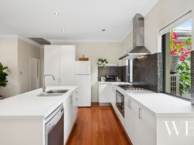 24 Wood Street, Fremantle WA 6160