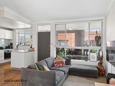 7/39 Kinsella Street, Joondanna WA 6060