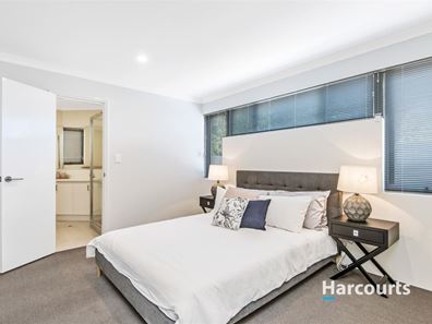 20B Clarkside Court, Wanneroo WA 6065