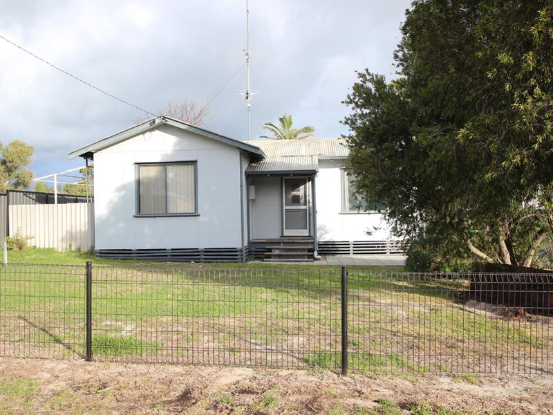 17 Eastcott Street, Yarloop