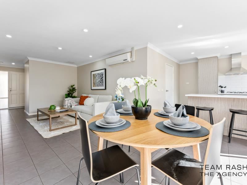 25/11 Hazlett Way, Canning Vale WA 6155