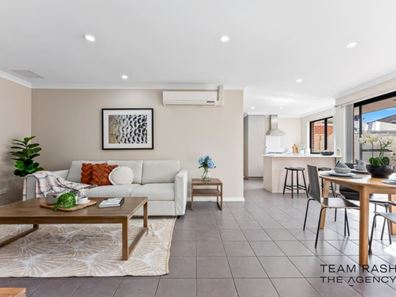 25/11 Hazlett Way, Canning Vale WA 6155