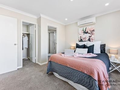 25/11 Hazlett Way, Canning Vale WA 6155