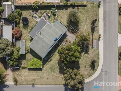 11 Packham Road, Hamilton Hill WA 6163