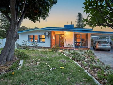 11 Packham Road, Hamilton Hill WA 6163