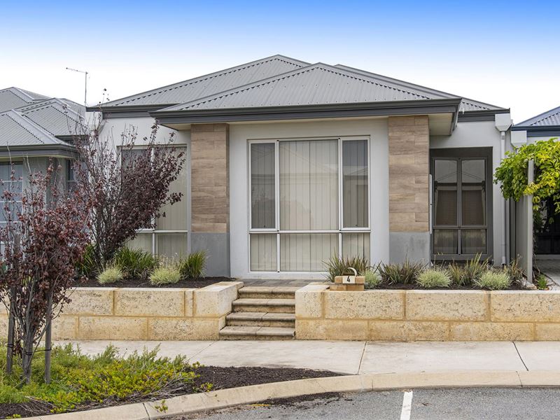 4 Wolfson Way, Piara Waters WA 6112