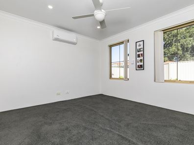 2/105B Halvorson Road, Morley WA 6062