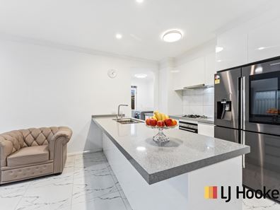 37 Tangmere Way, Balga WA 6061