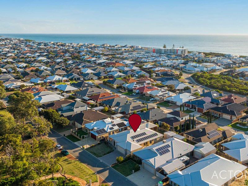 14 Carissa Turn, Halls Head WA 6210
