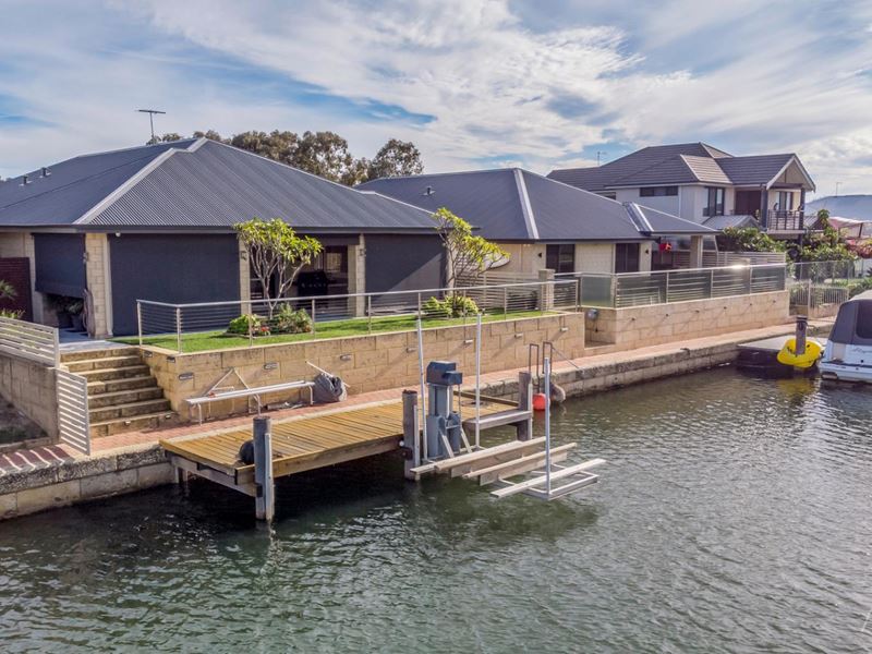 27 Batavia Quays, South Yunderup