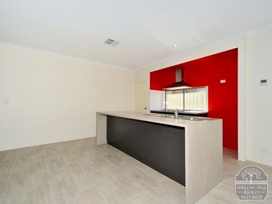 52 Molonglo Crescent, Baldivis WA 6171