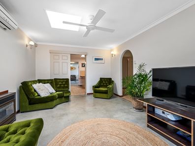 12 Crowea Street, Greenwood WA 6024