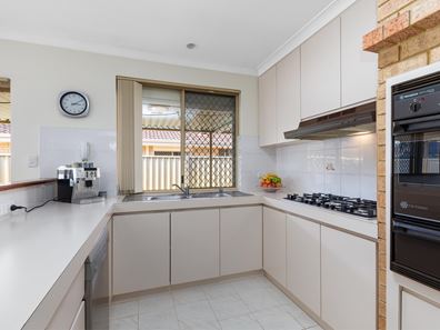 14 Bauhinia Ridge, Dianella WA 6059