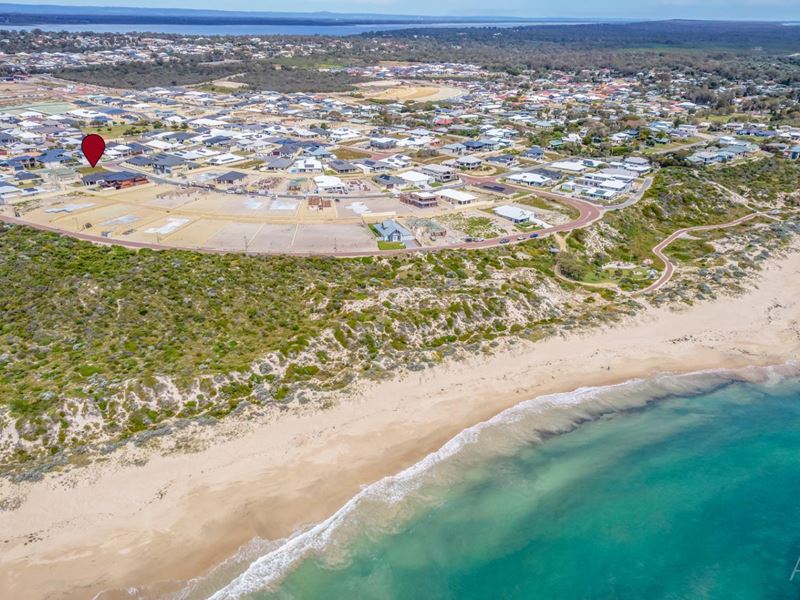 102 Balladonia Parade, Dawesville