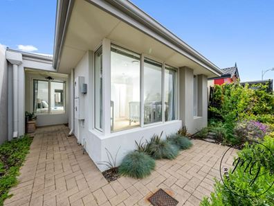 43 Sawtooth Bend, Banksia Grove WA 6031