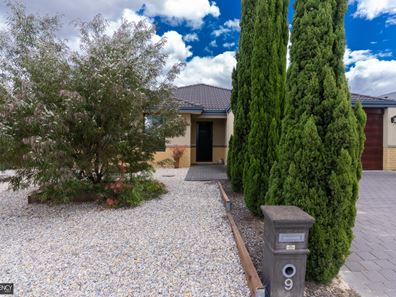 9 Kirkley Pass, Aveley WA 6069