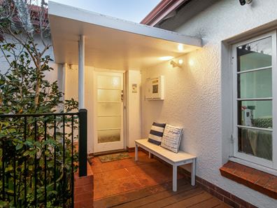 240 St Brigids Terrace, Doubleview WA 6018