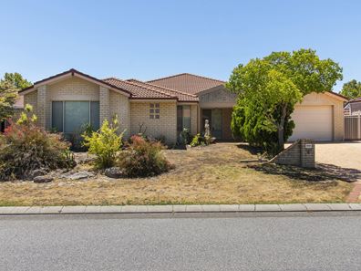 4 Durness Place, Canning Vale WA 6155
