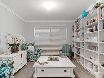 10 Fawley Retreat, Mindarie WA 6030