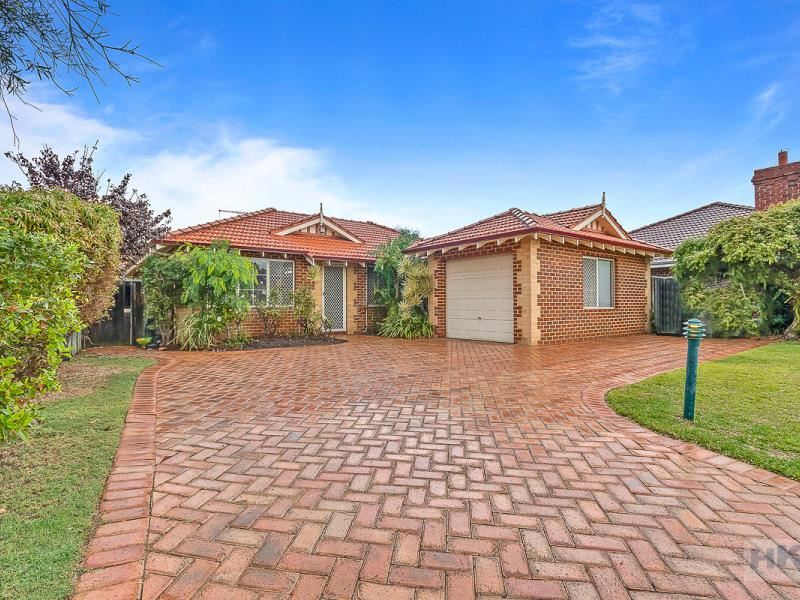 12 Loncar Rise, Gwelup WA 6018