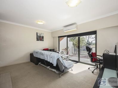 11/2 Molloy Promenade, Joondalup WA 6027