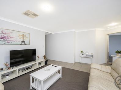 265 Peelwood Parade, Halls Head WA 6210