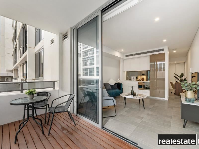 114/8 Moreau Parade, East Perth