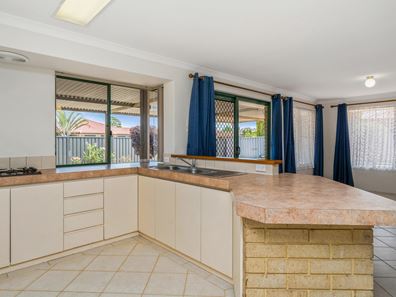 44 Marble Place, Forrestfield WA 6058