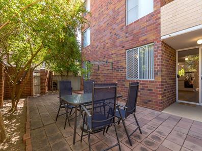 11A/49 Herdsman Parade, Wembley WA 6014