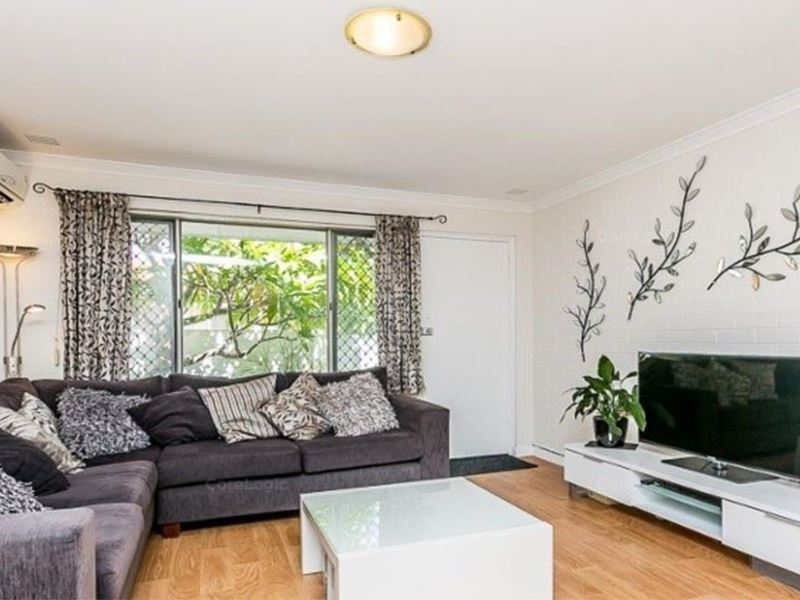 8/36 Ewen Street, Scarborough