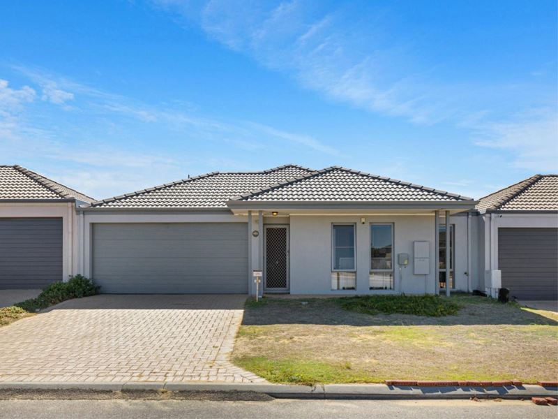 66 Ashbourne Avenue, Ridgewood