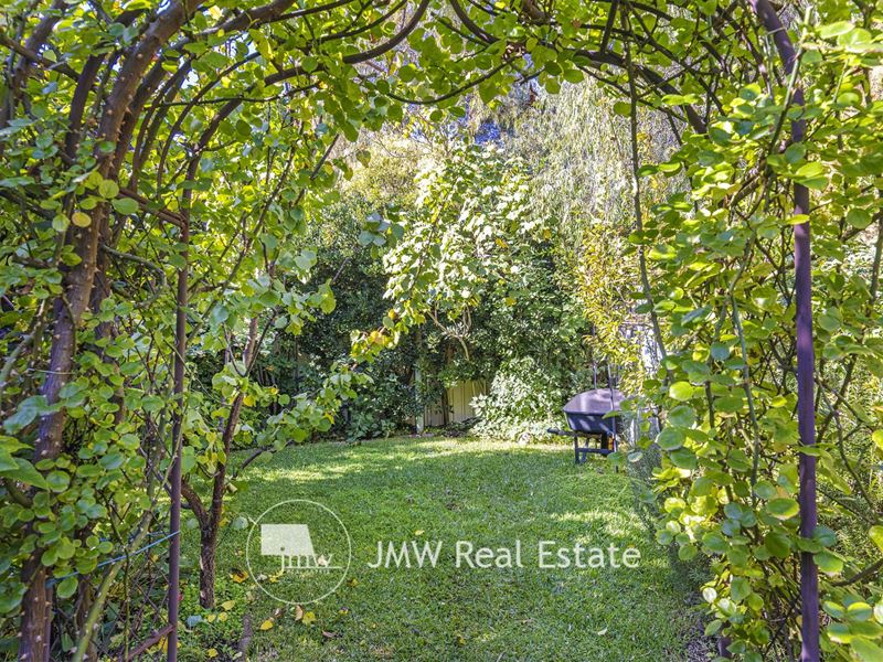 1 Glenmeer Ramble, West Busselton