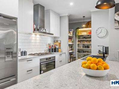 16 Laura Grange, Brabham WA 6055