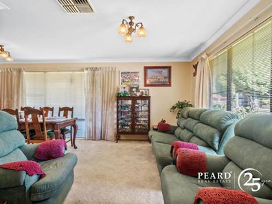 1 Bayley Close, Gosnells WA 6110