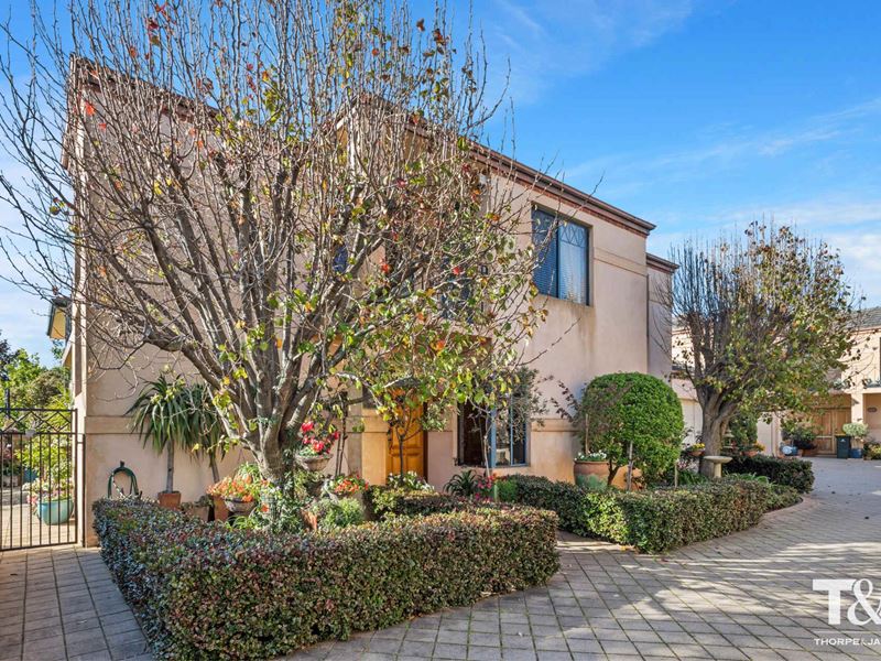 1/104 Grand Promenade, Doubleview WA 6018