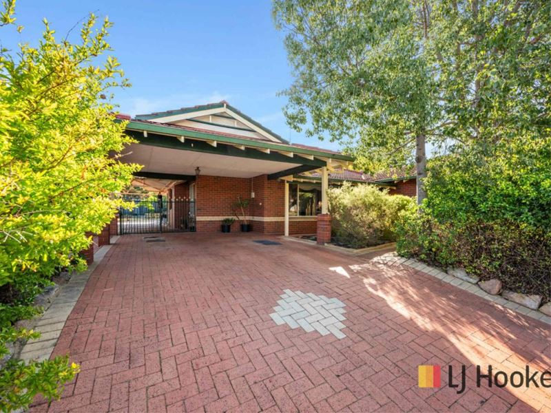 11 Pavonia Heights, South Lake