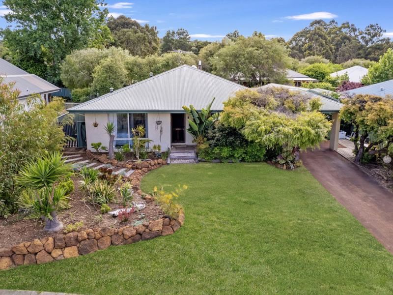 68 Brookland Loop, Dunsborough WA 6281