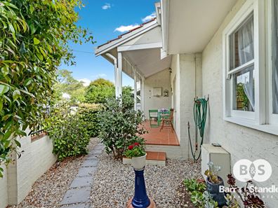 16 Charles Street, Bunbury WA 6230