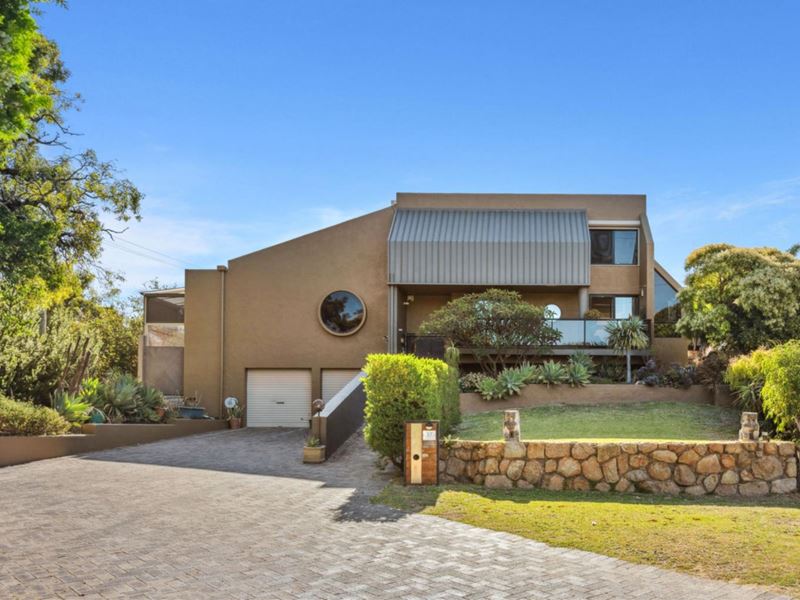 17 Silver Place, Carine