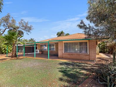 13 Yule Crescent, Dampier WA 6713